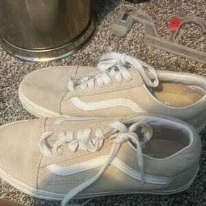 “french oak” tan size 7 old skool vans